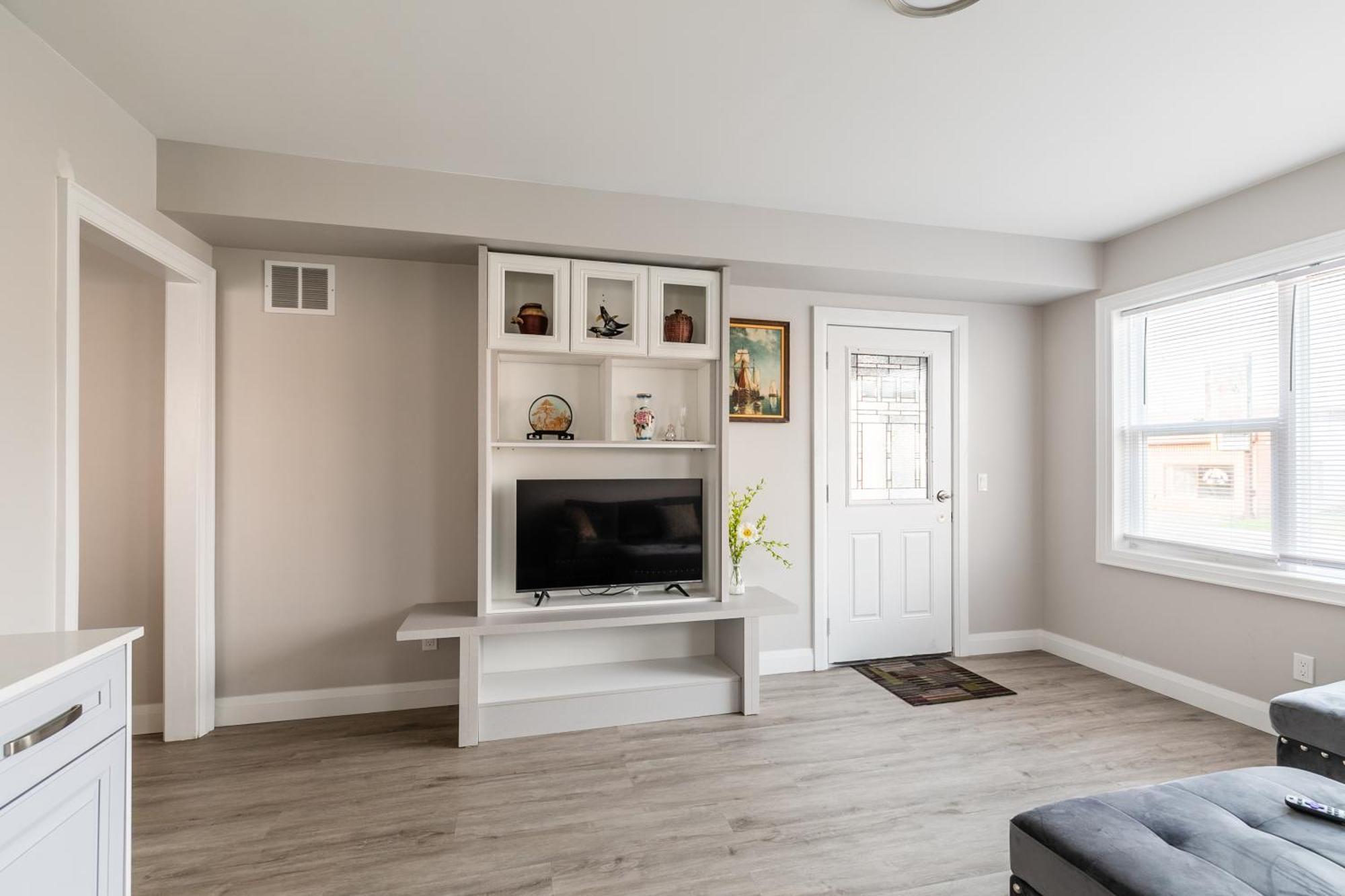 Beautiful Renovated Home 3 Mins Drive To Fall Niagara Falls Extérieur photo