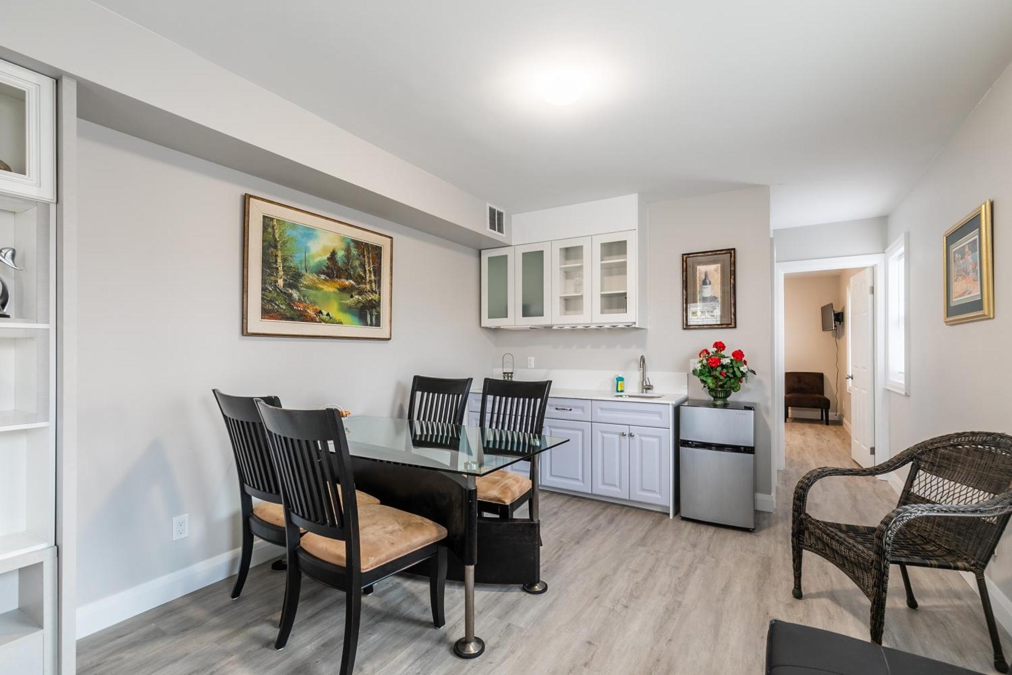 Beautiful Renovated Home 3 Mins Drive To Fall Niagara Falls Extérieur photo