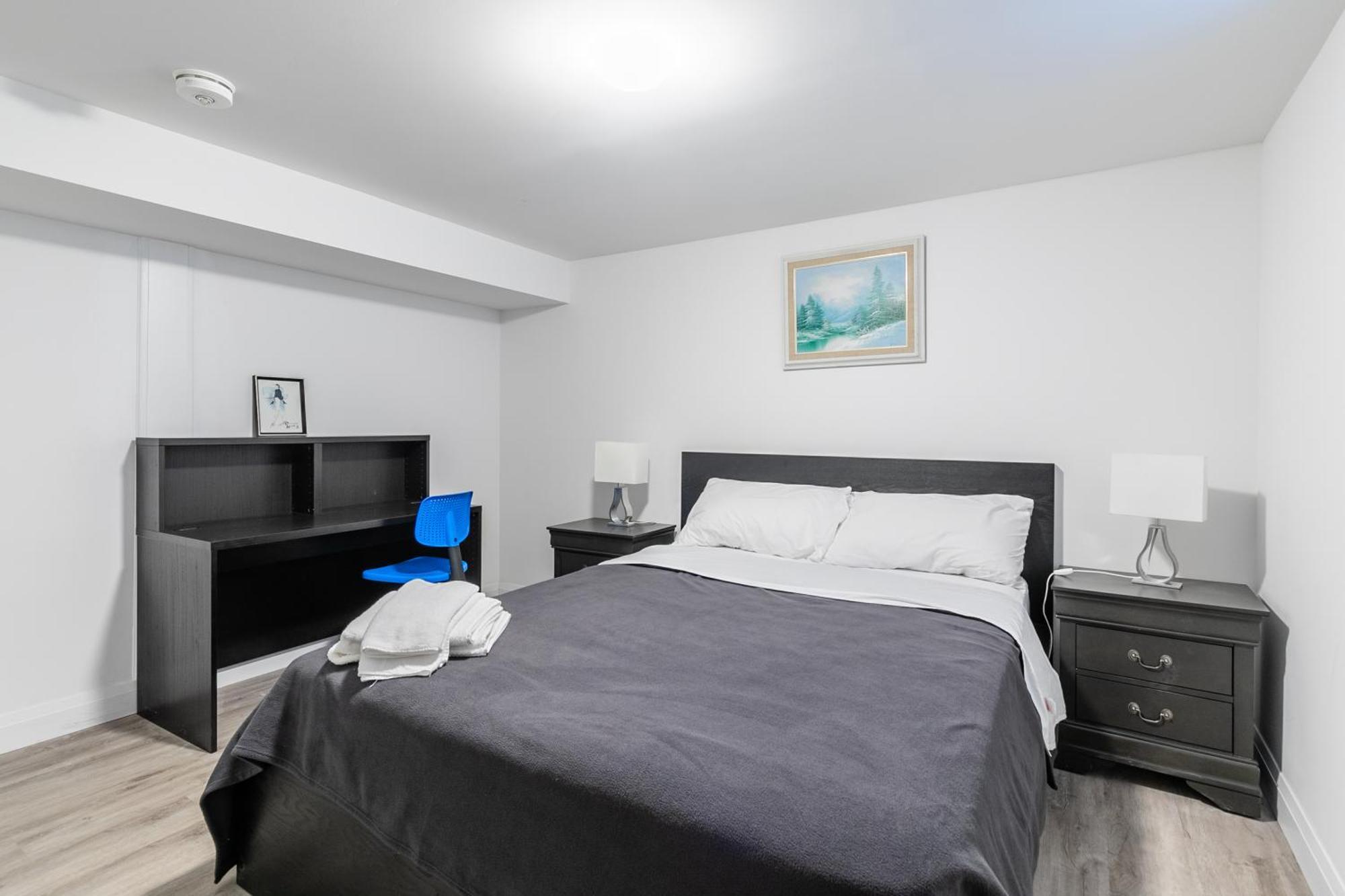 Beautiful Renovated Home 3 Mins Drive To Fall Niagara Falls Extérieur photo